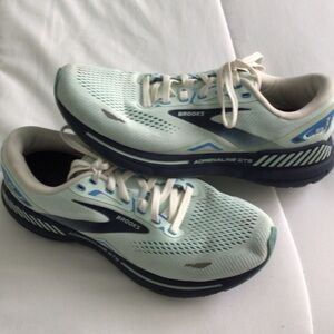 Brooks - Women’s Adrenaline GTS 23 Running Shoes